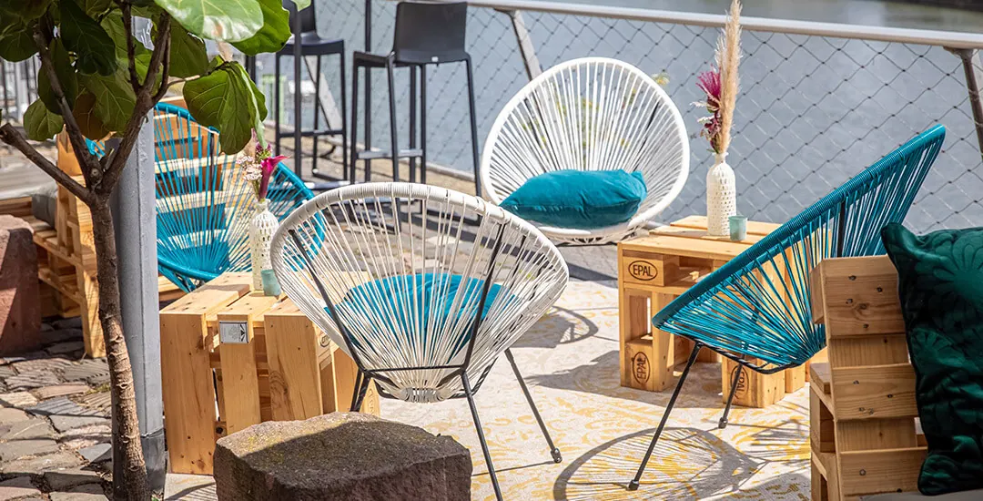 Modernes Eventmobiliar von Vogel Event Partner