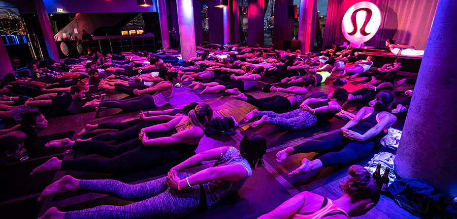Yoga Session beim lululemon Event